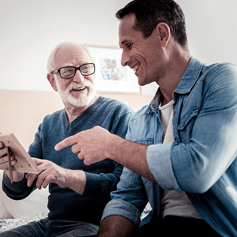 Kunnen emoties de herinneringen van Alzheimerpatiënten oproepen?